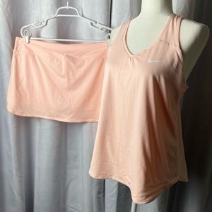 NIKE 2 piece tennis outfit.
